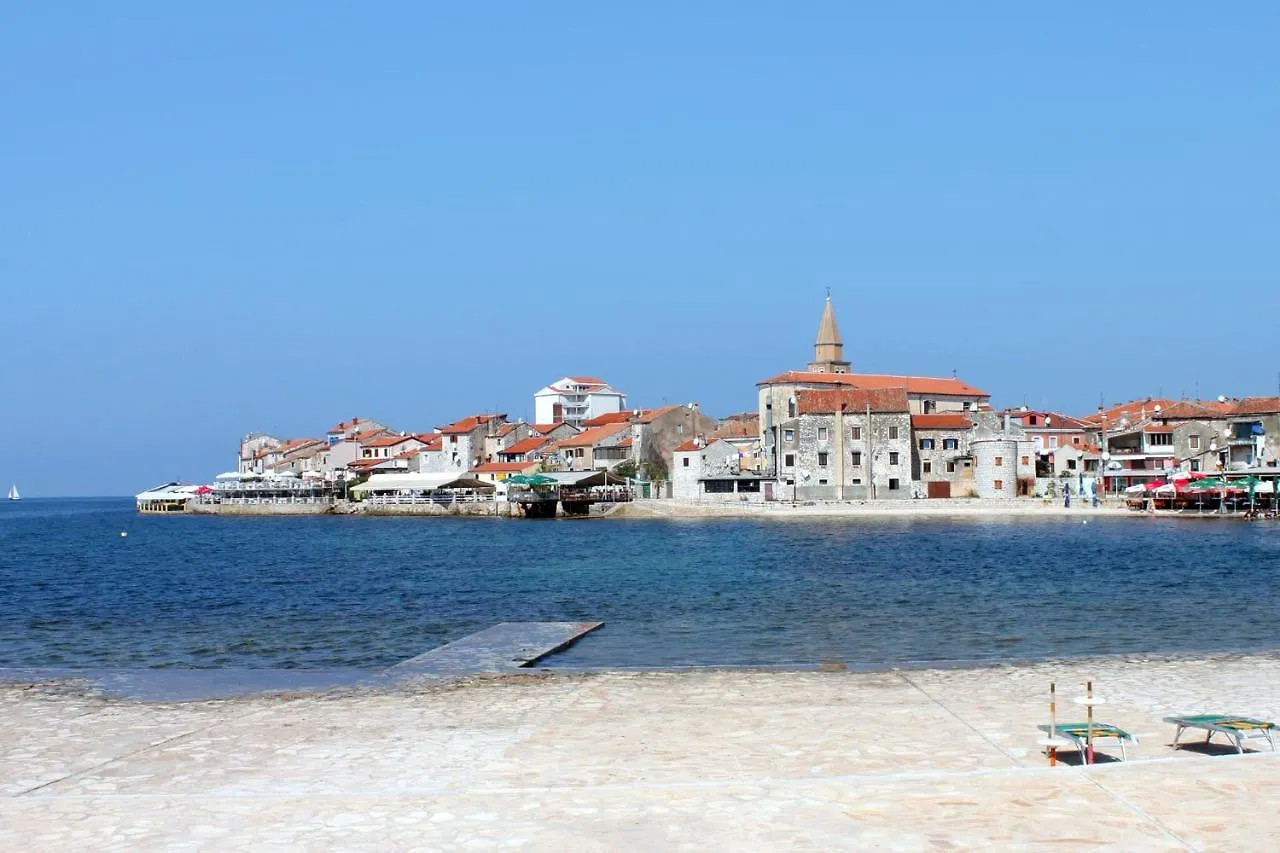 Apartments With A Parking Space Umag - 11488 Croatie